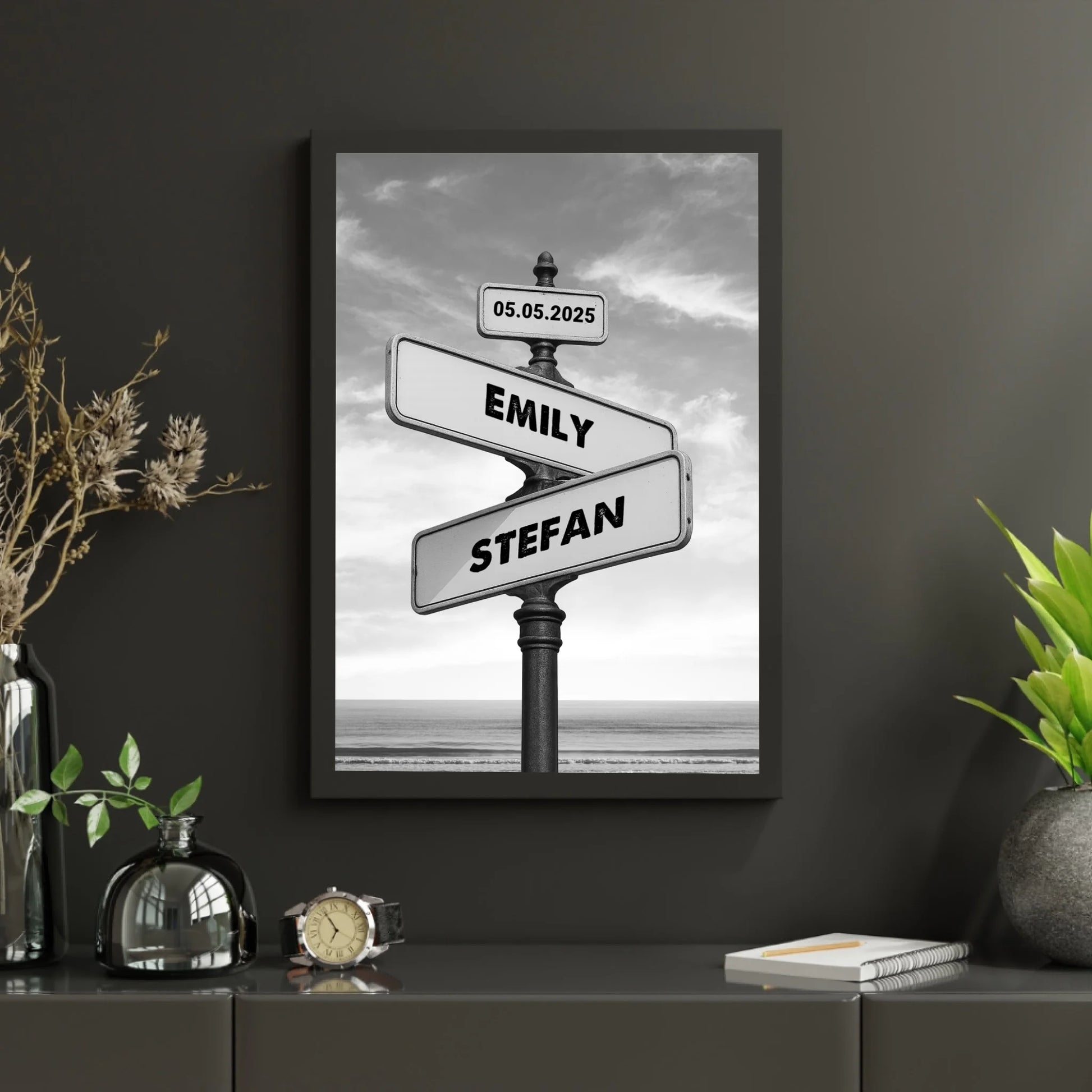 Black Minimalist Photo Frame Mockup Instagram Post (2)