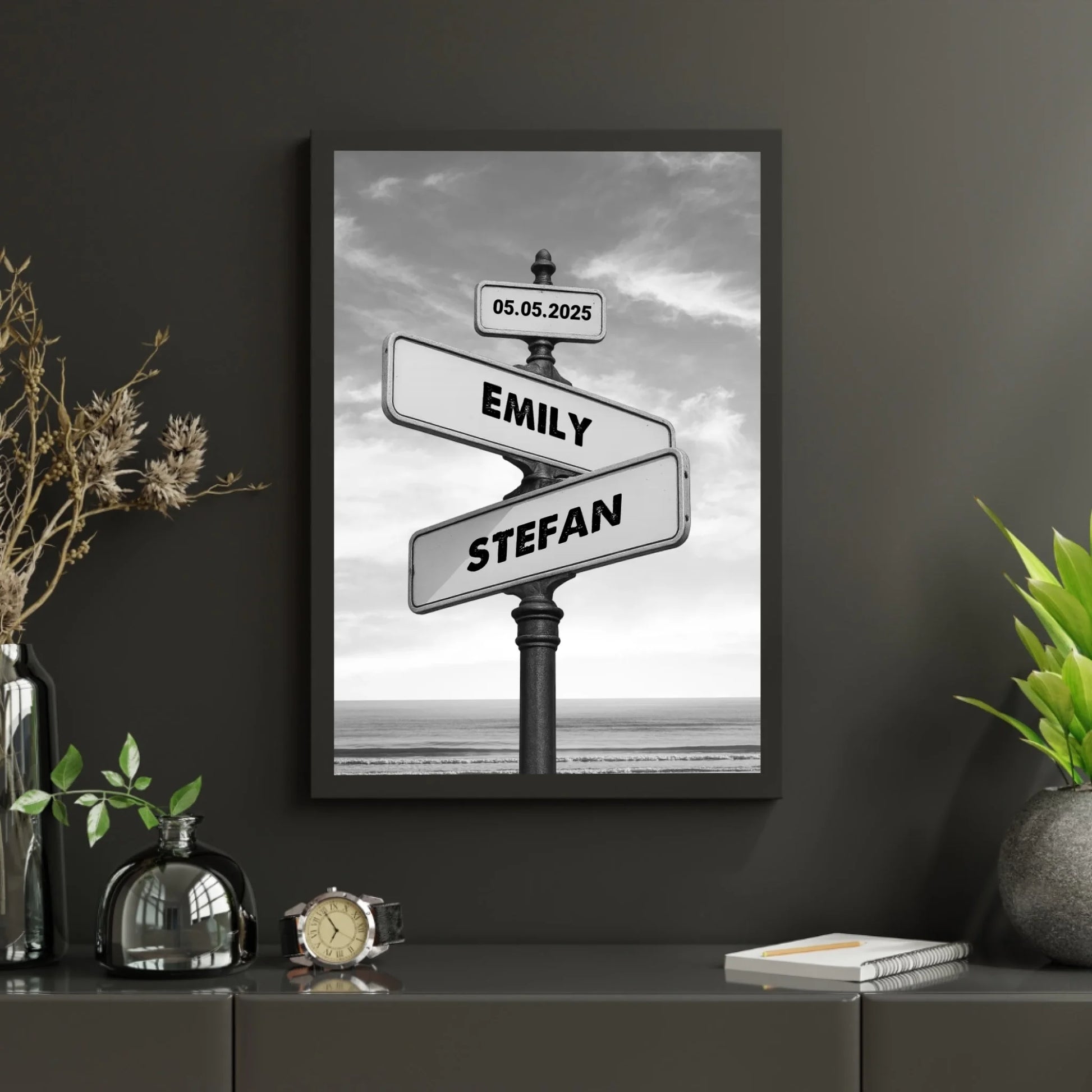 Black Minimalist Photo Frame Mockup Instagram Post (2)