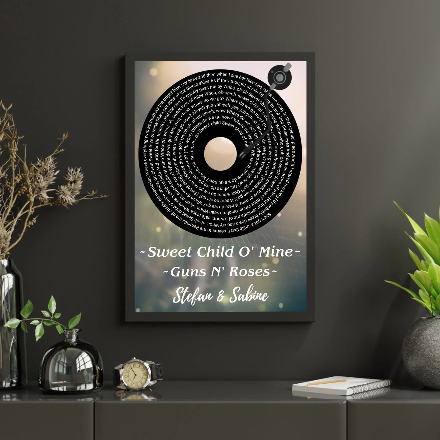 Black Minimalist Photo Frame Mockup Instagram Post (2)